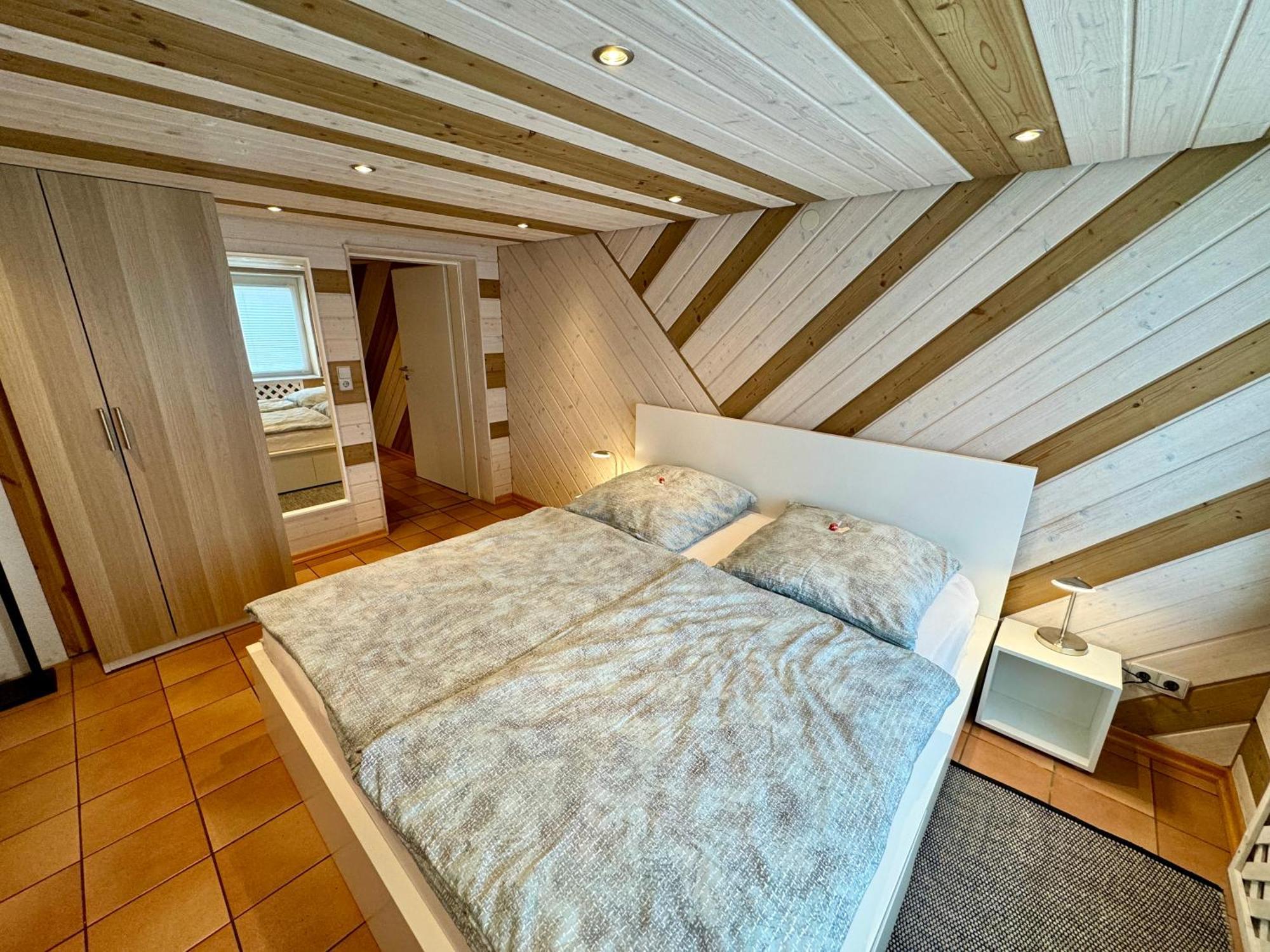 Schwabennestle - Ferienwohnung Albstadt-Onstmettingen Exteriör bild